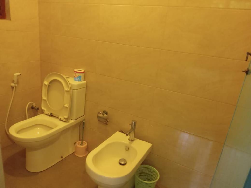 Hotel Shalini 아누라다푸라 외부 사진